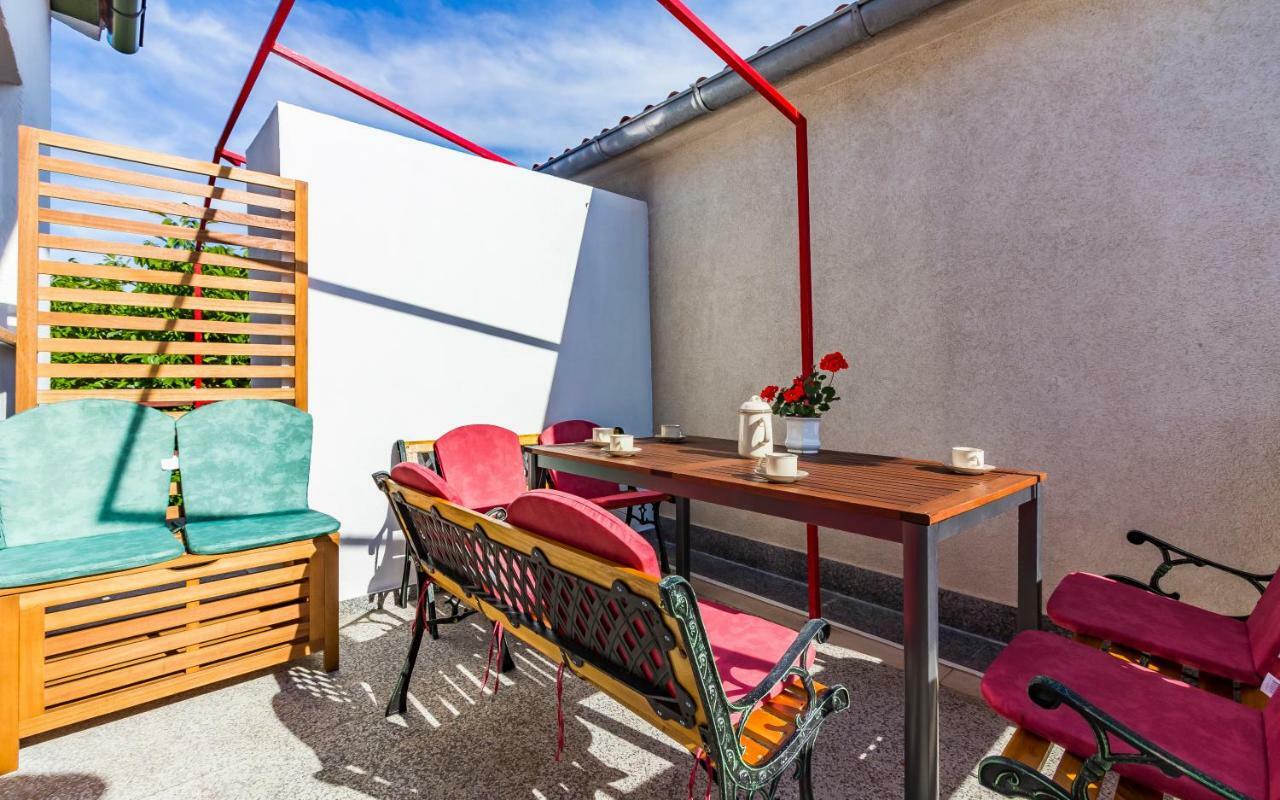 Apartment Three-bedroom Meden Pomer
