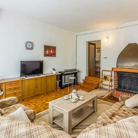 Three-Bedroom Apartment Meden Pomer Exterior photo