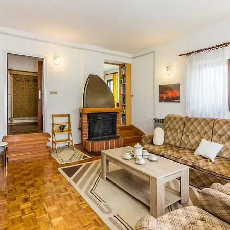 Three-Bedroom Apartment Meden Pomer Exterior photo