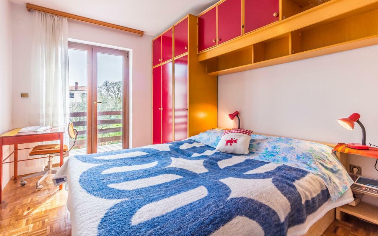 Three-bedroom Meden Appartamento Pomer