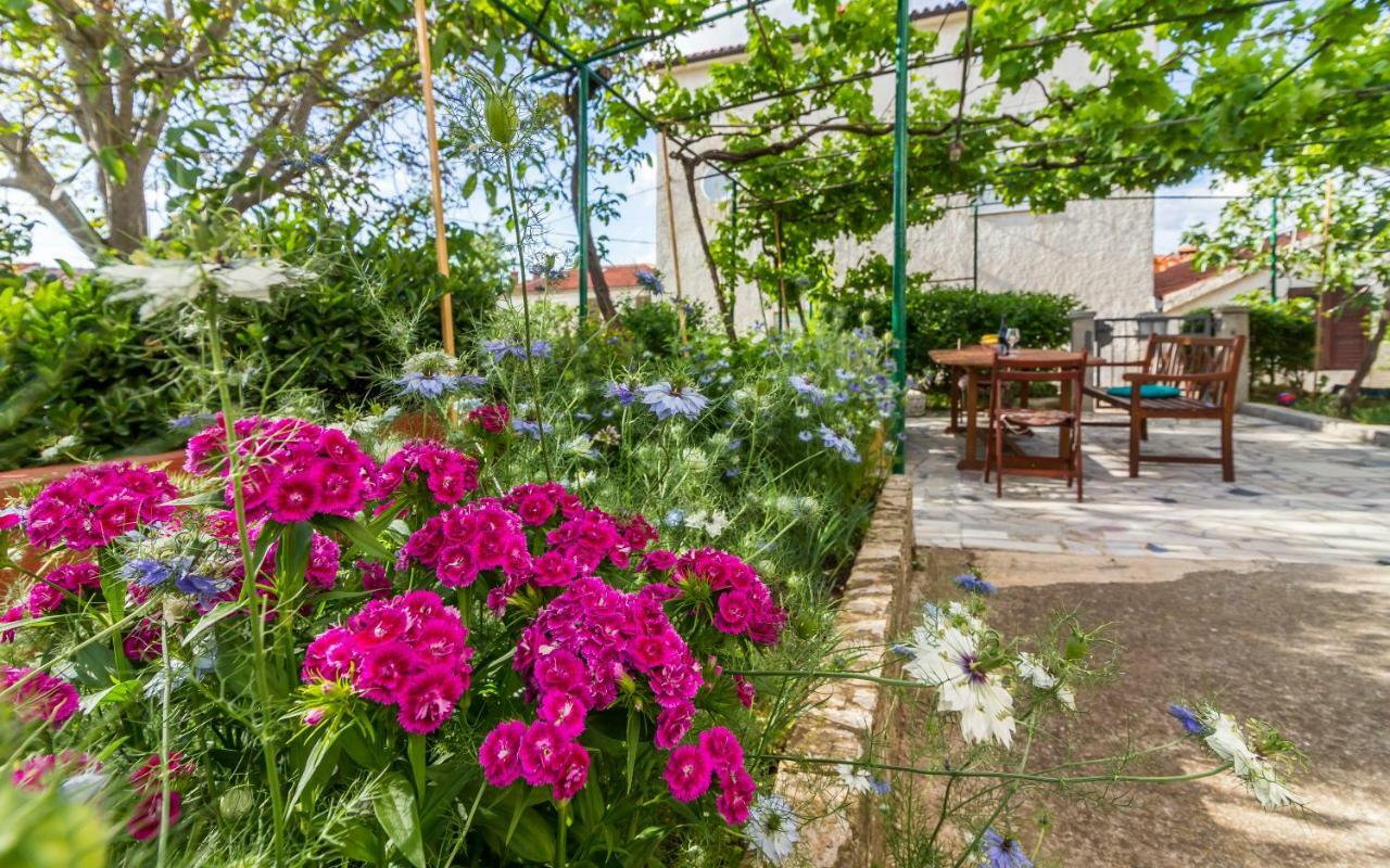 Three-bedroom Meden * Pomer